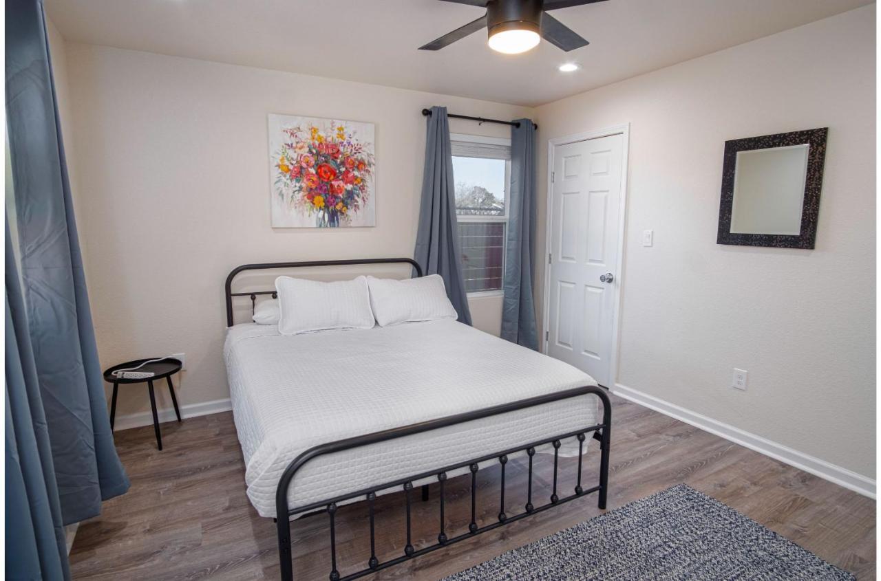 Adorable 2Br Guesthouse Close To Riverwalk And Dt San Antonio Kamer foto